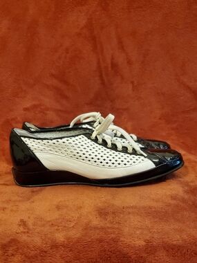 AMALFI By RANGONI Black & White Leather Sneakers
